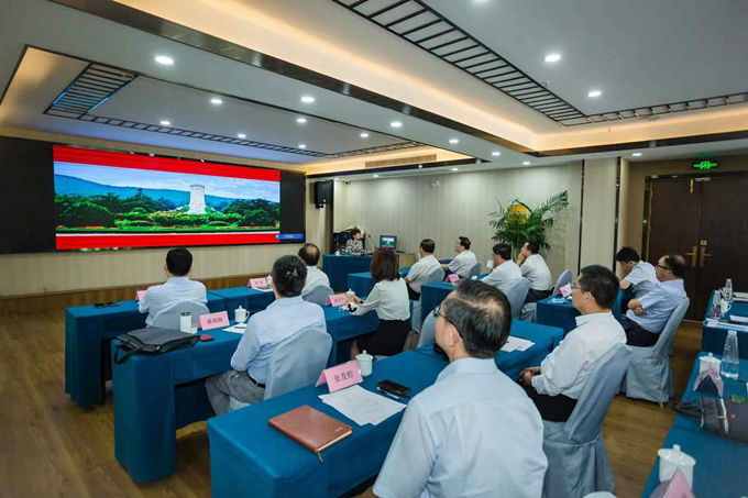 苏豪控股集团党委赴徐州开展 “跟着习近平总书记足迹学党史”专题活动3_副本.png